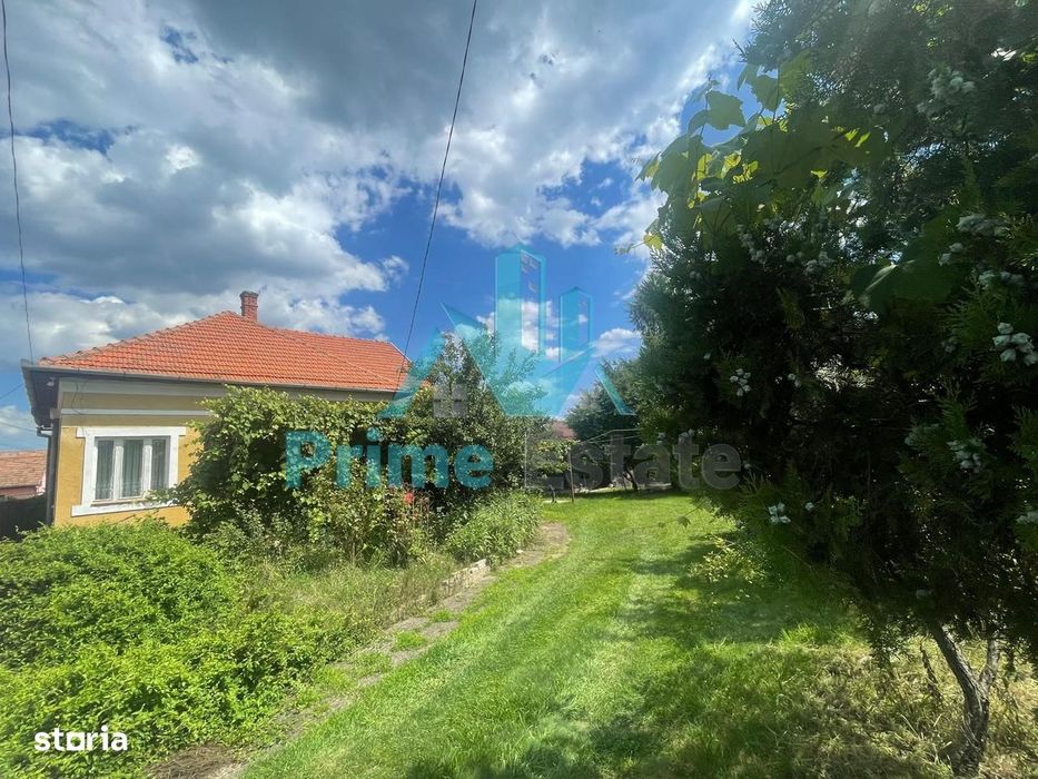 Casa cu teren de 4800 mp in Gilau