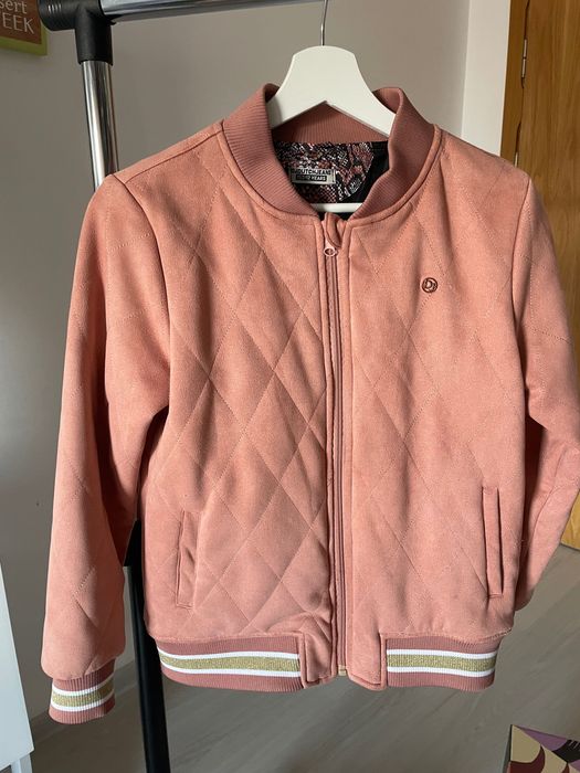 Пролетно яке-бомбър