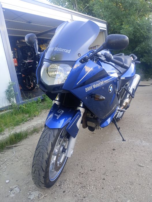 BMW F800ST motocicleta sport touring 2007