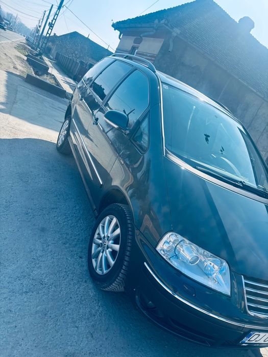 Vând sharan prim proprietar preț în euro