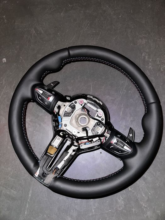 Volan BMW M Piele Carbon OEM ! Seria 1 2 3 4 5 6 - X1 X2 X3 X4 X5 X6