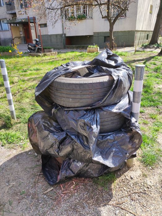 Летни гуми 4броя 215/55/18