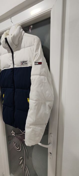 Geacă din puf Tommy Jeans  mărimea L
