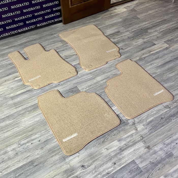 Оригинальные ворсовые коврики на Мерседес