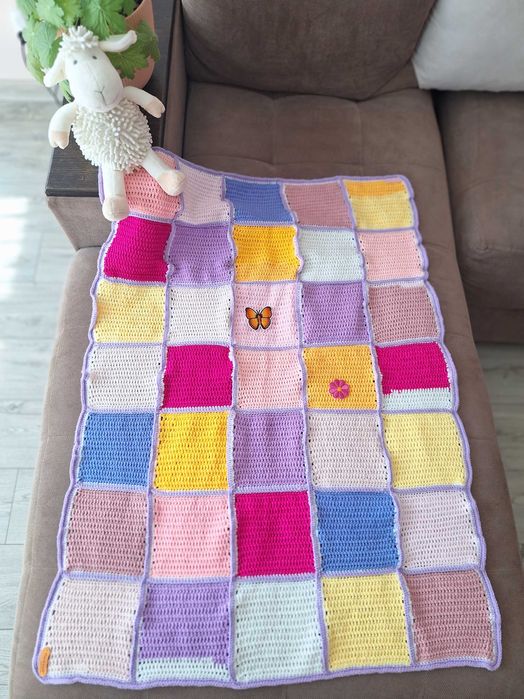 Шарено одеяло от малки квадратчета