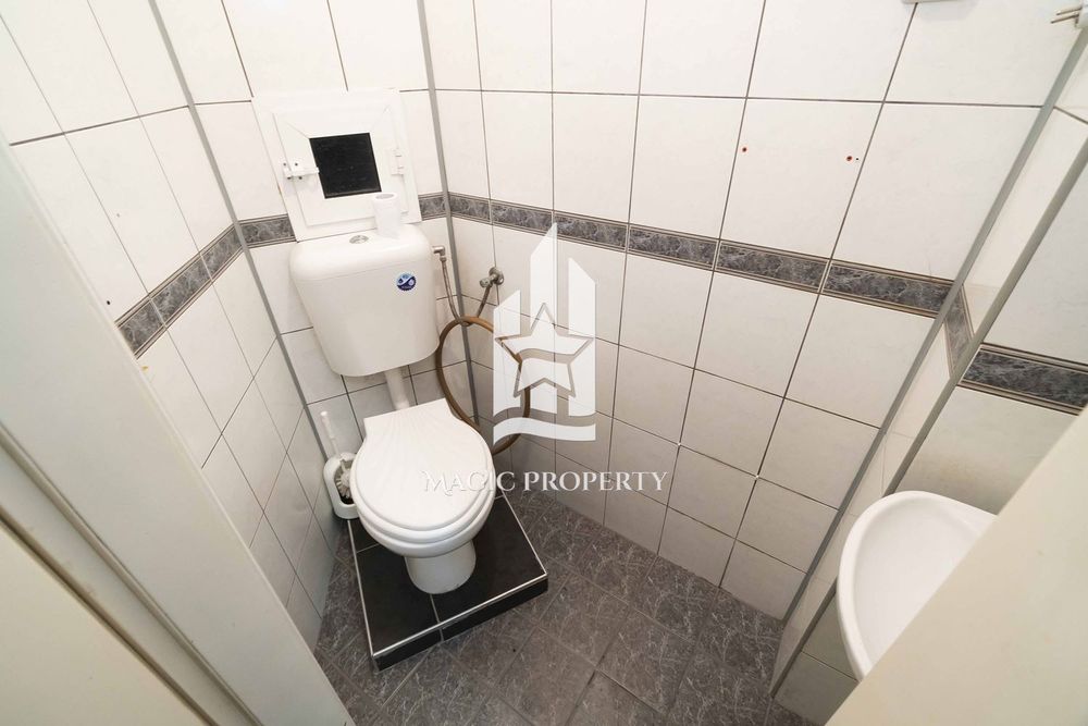 Дава се под наем Офис в Бургас, Център - 117 кв.м за 850 € - Снимка #6