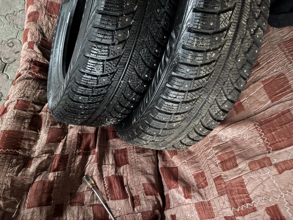 Продам комплект 4 шт резина стшипами