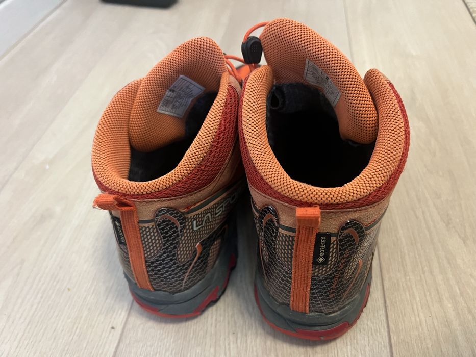 Ghete drumetie La Sportiva marimea 39