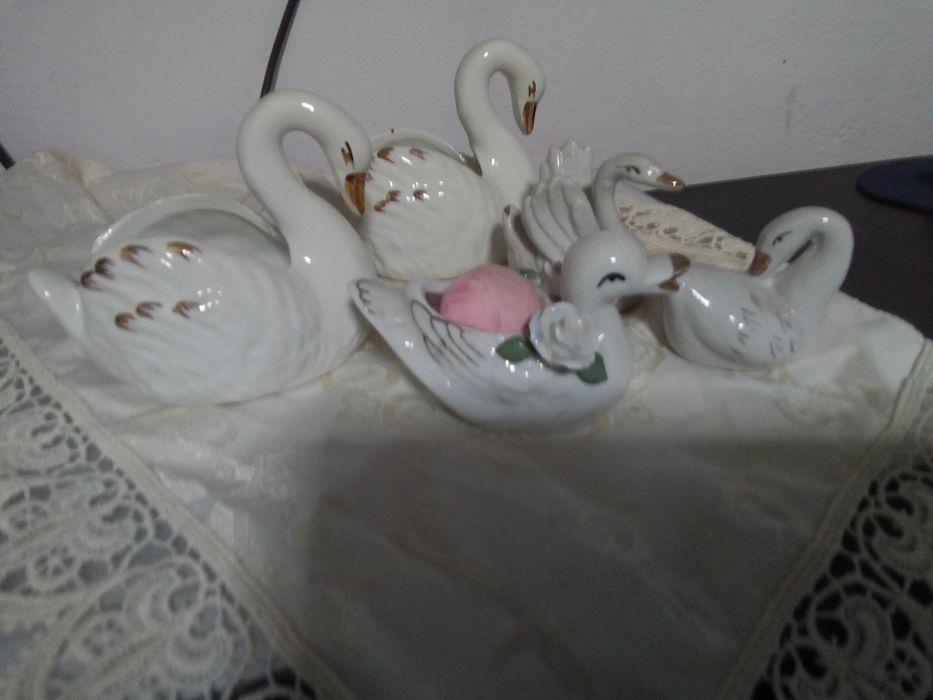 5 броя Порцеланови лебеди
