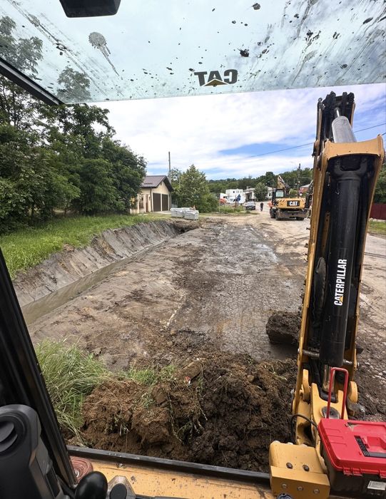 De închiriat buldoexcavator Iasi
