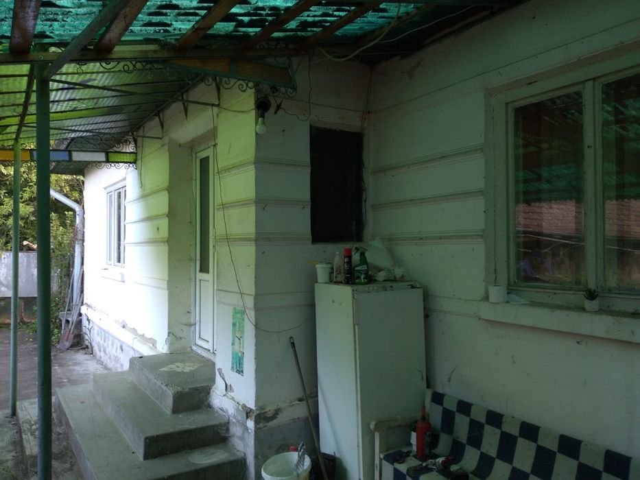 Casa de vânzare cu teren