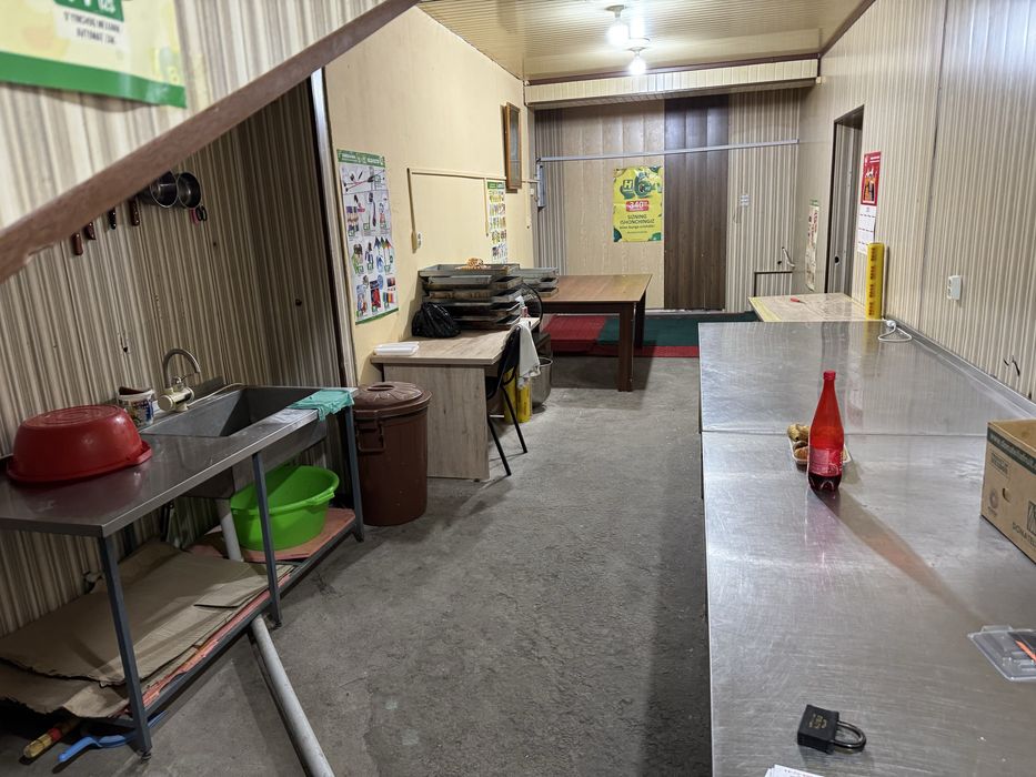 Гулистон сехи ижарага берилади. 3.мкр бозорчани олдида 2.та 9талик печ