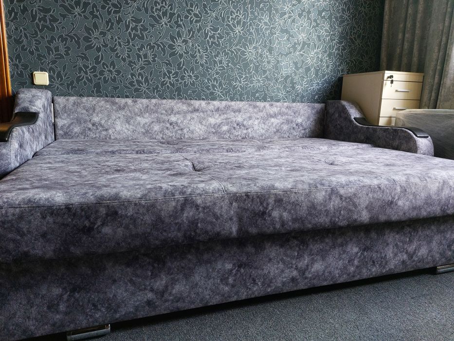 Продам красивый диван