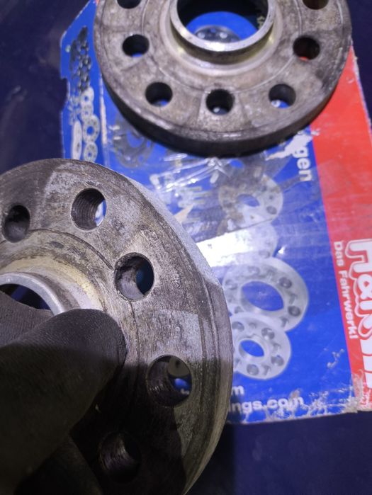 Тунинг фланци H&R 2x15 мм 2055571B за моделите от Wv grup