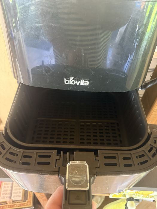 Air Fryer Biovita XXL – stare foarte bună, perfect funcțională