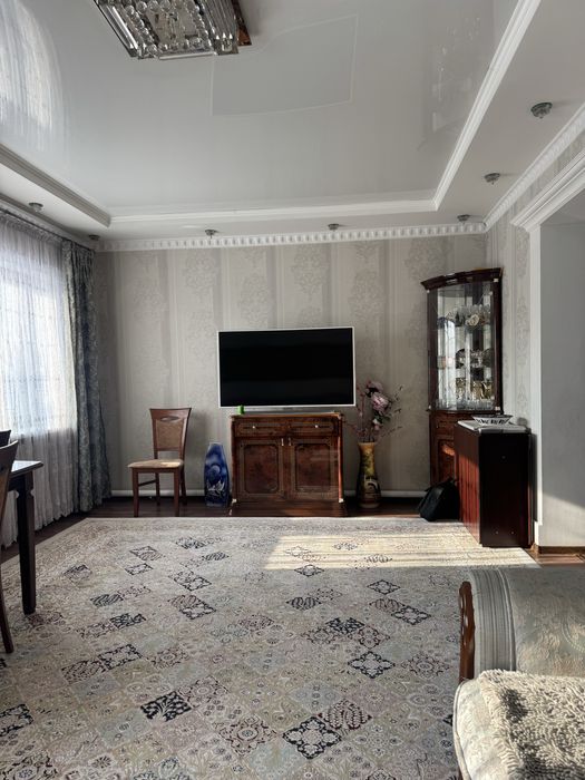 Продам приличный особняк