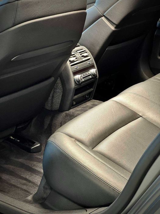 BMW 750i xDrive F01 • 2009 г. Индивидуален салон и боя сив мат