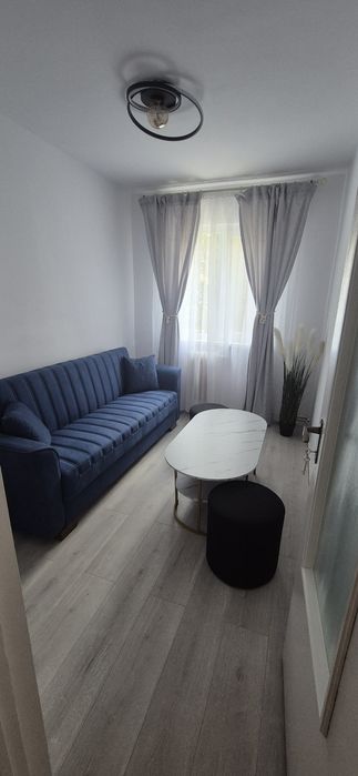 Inchiriez Ap 3 camere Dambu.