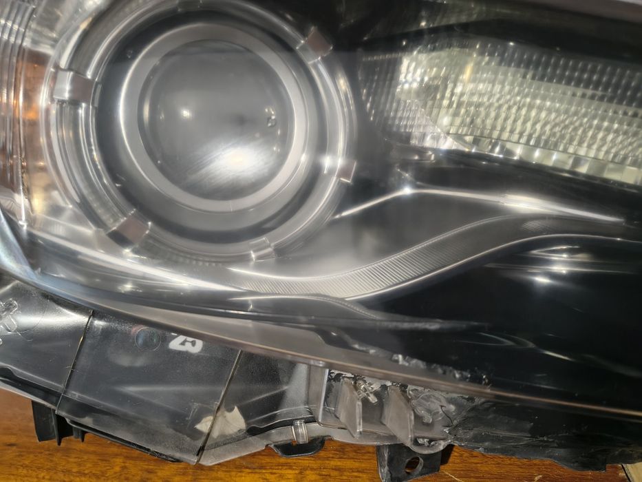 Десен фар Mazda 6 2014