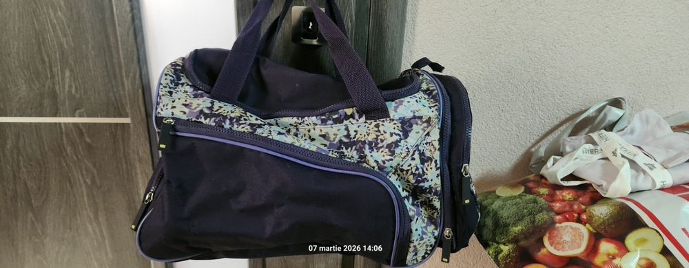 Lot genți damă + sport (rucsac, borsetă, geantă sport)