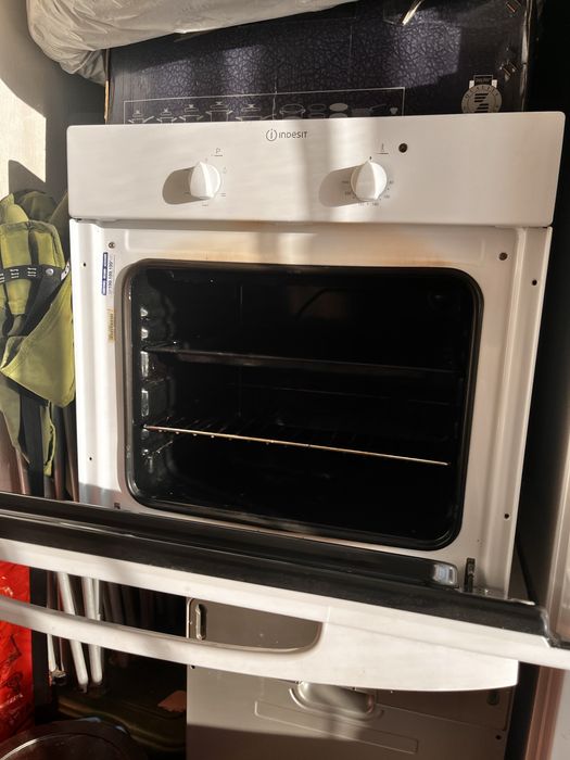 Духовой шкаф INDESIT