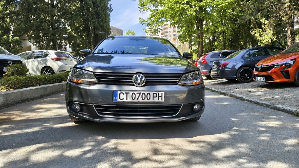 Vw jetta 1.6 tdi Bluemotion 2011г. СПЕШНО