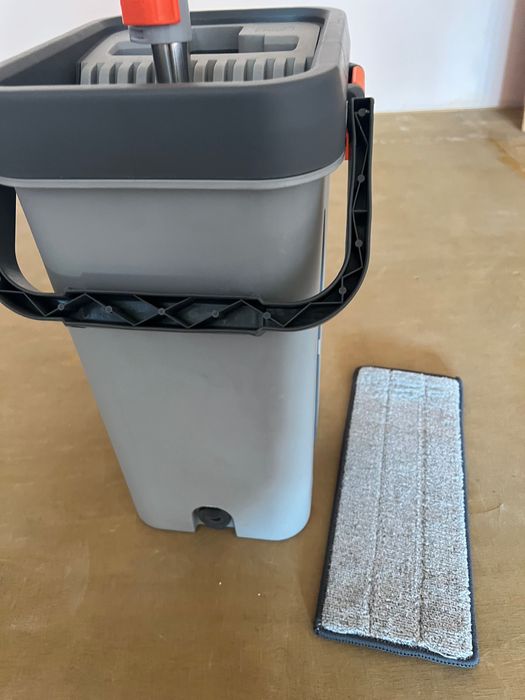 Ведро для мытья полов