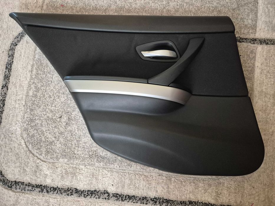 На части БМВ Е90 - BMW E90