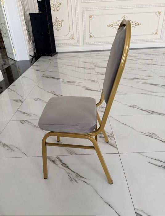 стулья 600 шт  продам