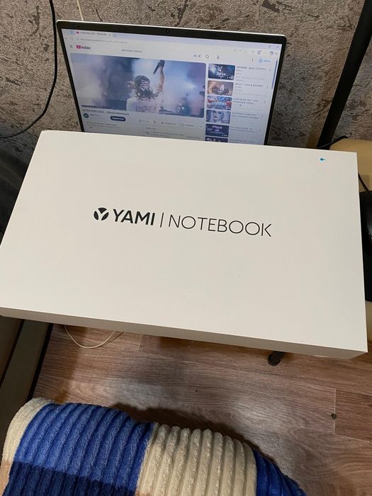 Обменяю ноутбук YAMI на Айфон