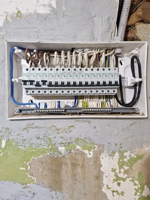 Електро монтаж  95