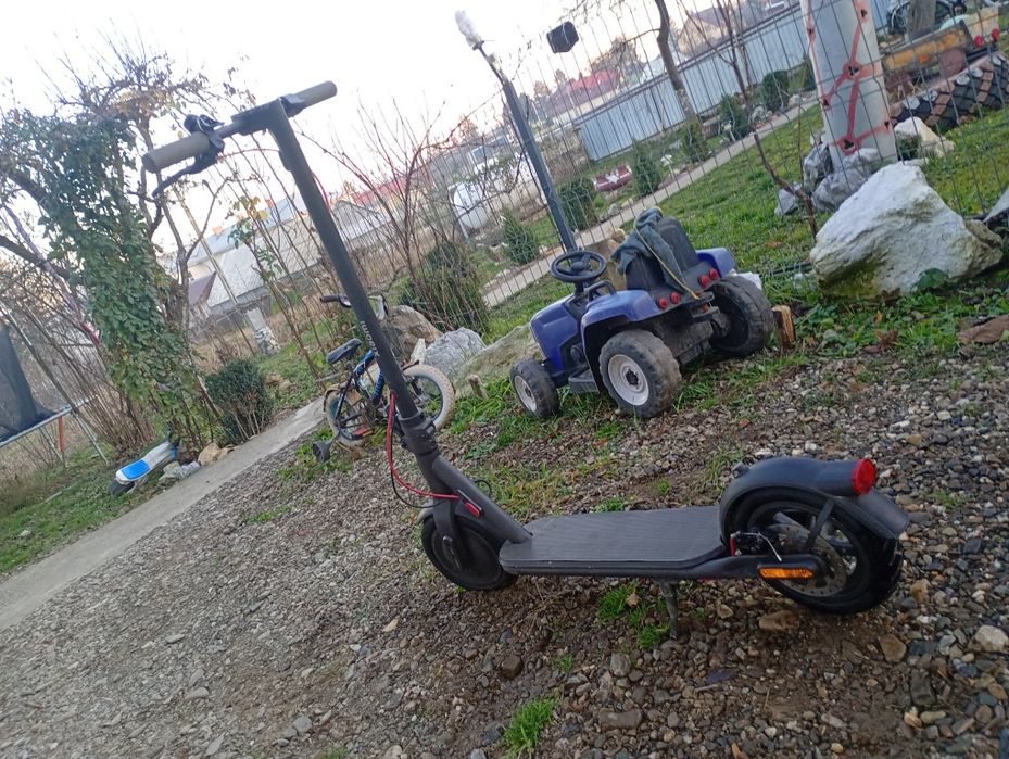 Trotineta xiaomi 4 tanc