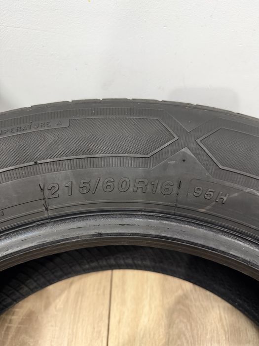 Продам автошина 215/60/16