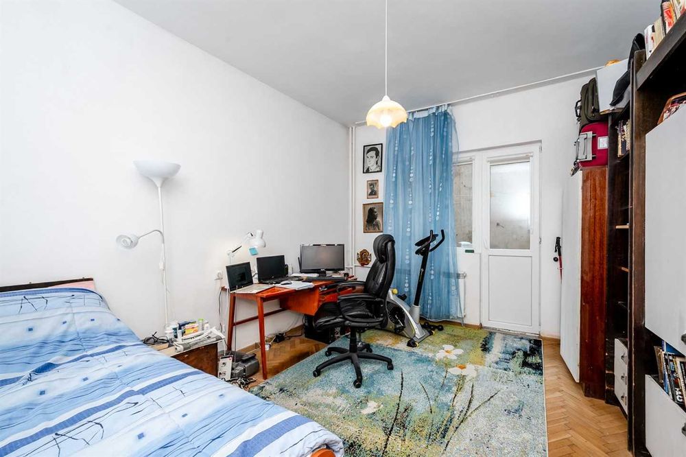 Дава се под наем Тристаен апартамент в София, Център - 98 кв.м за 188700 € - Снимка #7