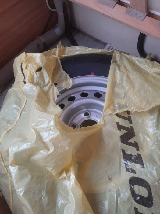 продавам Каравана