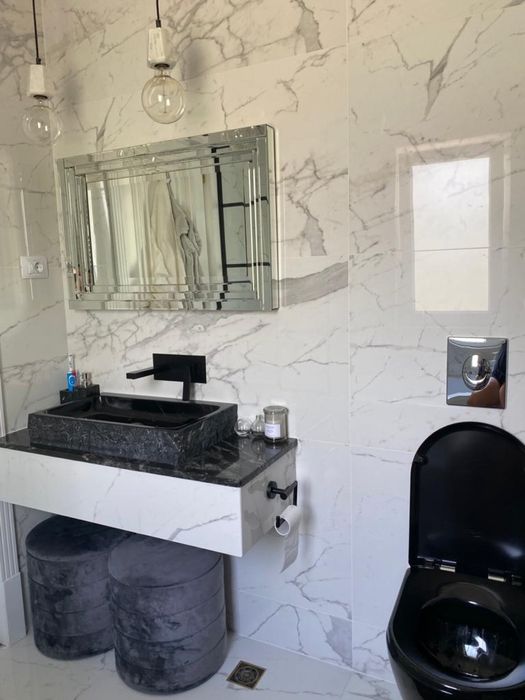 Vand apartament de lux.