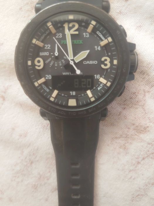 Часовник Casio Pro Trek
