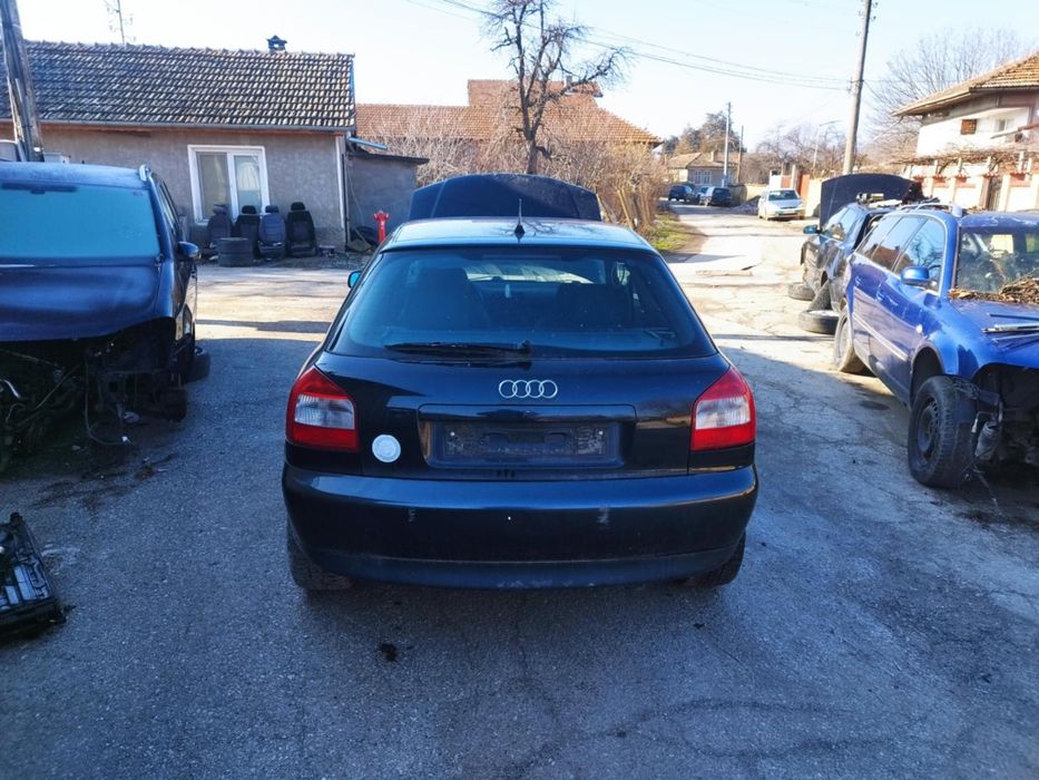 Продавам Ауди А3 1.6 фейслифт На части