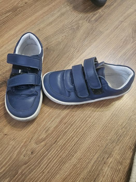 Детские куртки,обувь,одежда