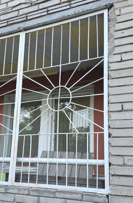 Продам решетку на лоджию
