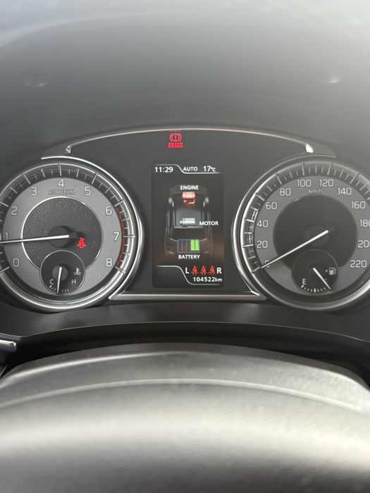 Продава се SUZUKI VITARA 2021
