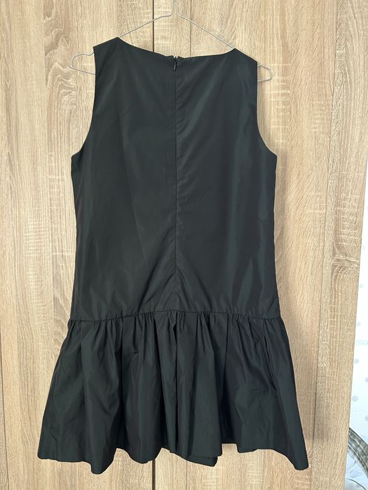 Rochie neagra cu reflexe verde inchis