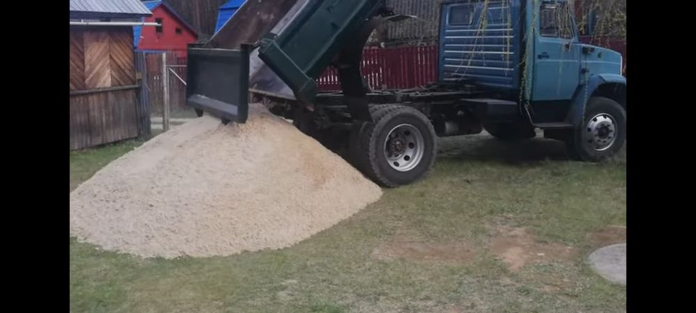 Песок, отсев, щебень, Сникерс, глина,пгс итд.