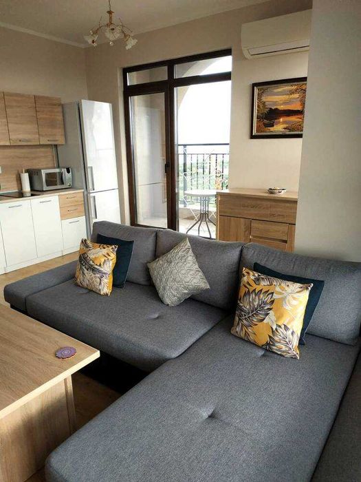 Лукс в Резиденция Лазурен бряг! На метри от Морската градина!