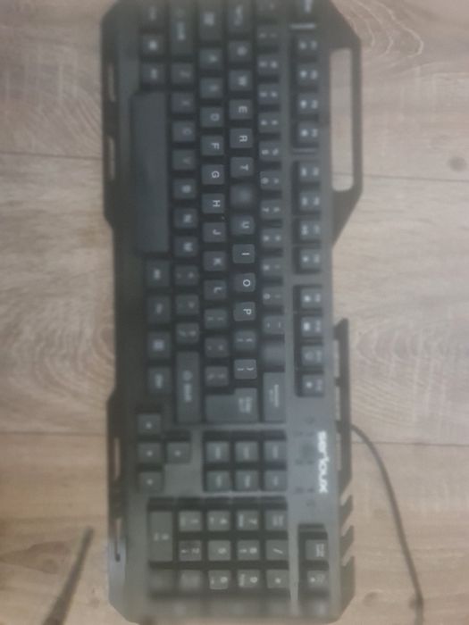 Tastarura de gaming Serioux, Metal, iluminată RGB, potrivita pentru gaming