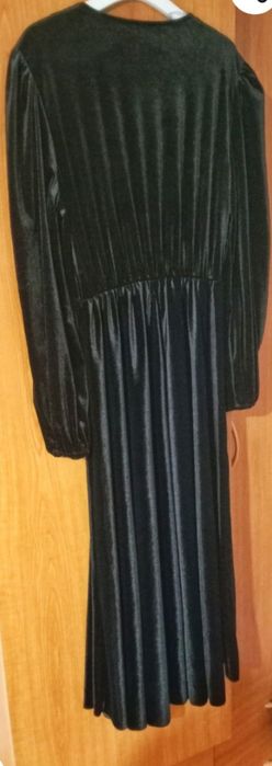 Продам женские вещи срочно