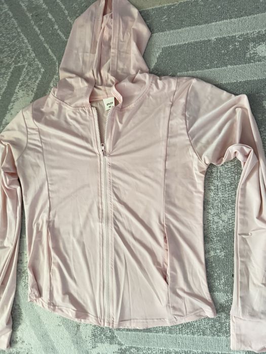 Продам женскую одежду б/у