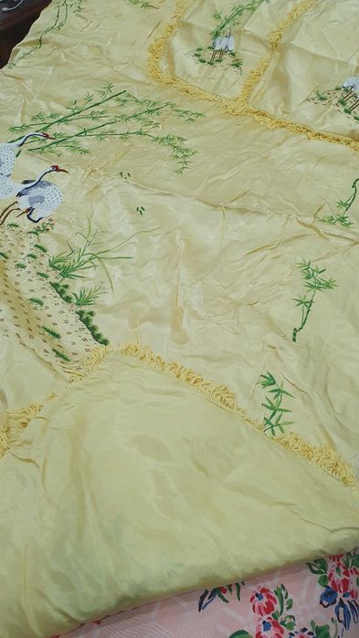 продам  два вида покрывал