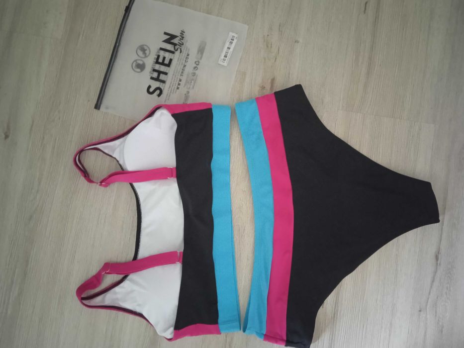 Дамски бански комплект