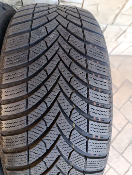 Зимни гуми Semperit 205/50/17 Speed-Grip 5